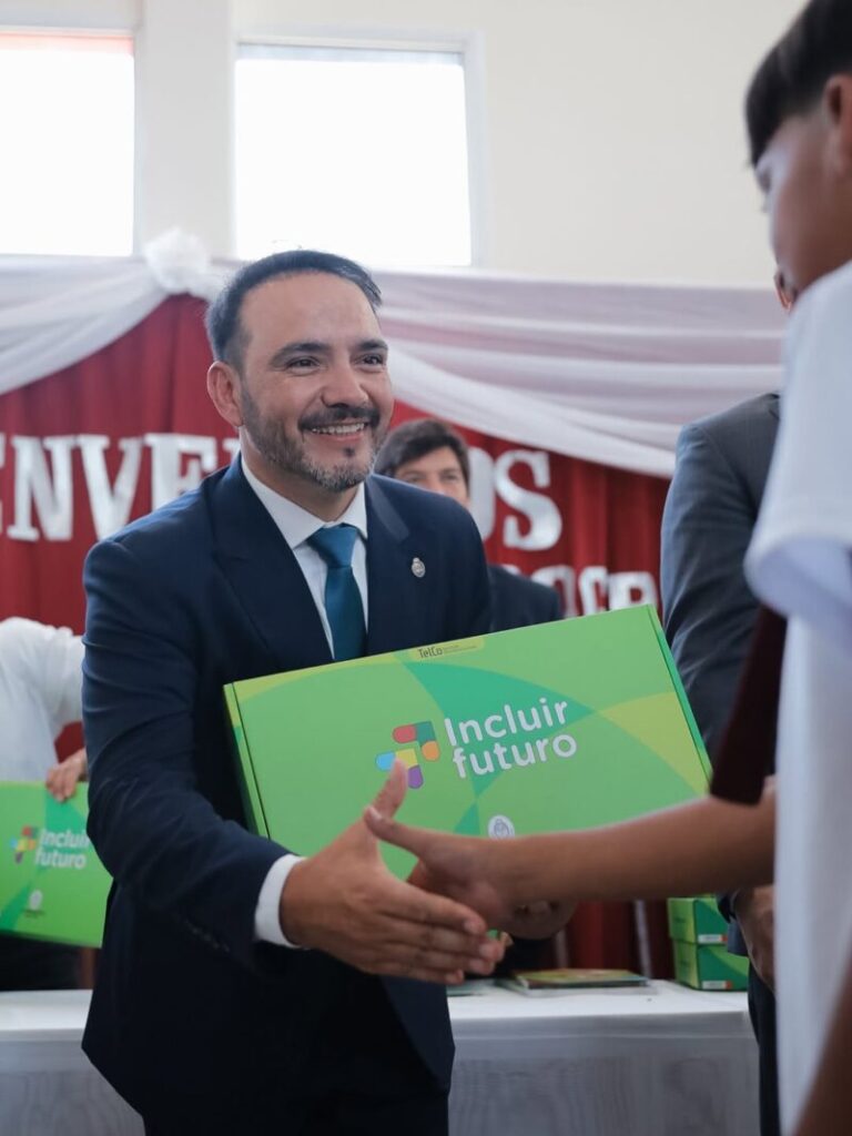 Aumento del sueldo docente: Juan Pablo lo  anunciará antes de su viaje a Nueva York