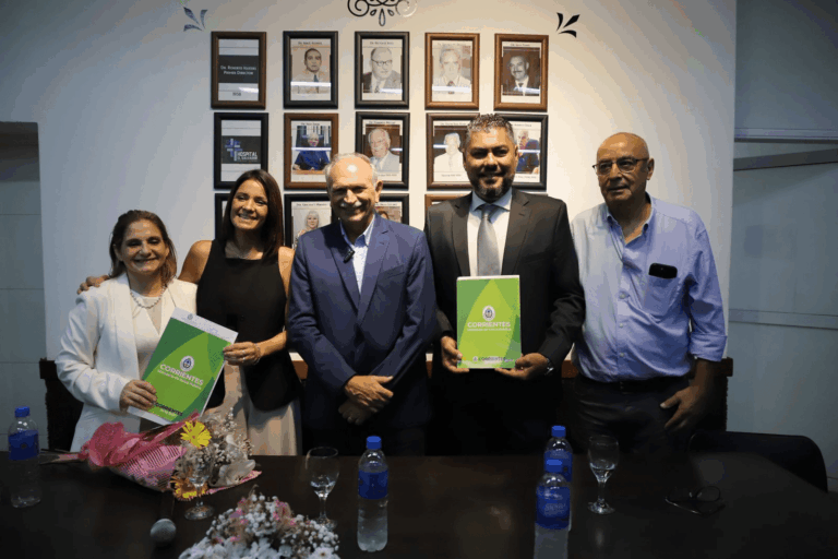 El ministro de Salud puso en funciones al nuevo director del hospital El Salvador