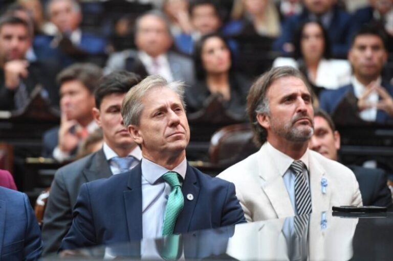 La UCR se sumó al rechazo de la suba en el Senado y se ensanchó la brecha con Diputados