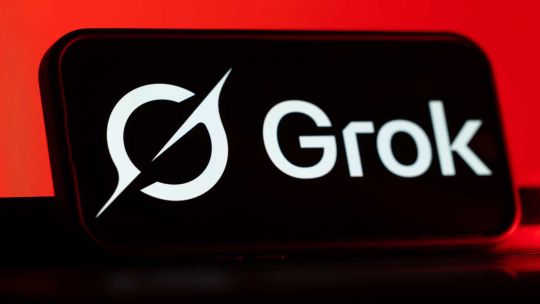 Grok hace agua: la acusan de «generar pornografía infantil», errores de información y hasta opiniones antisemitas