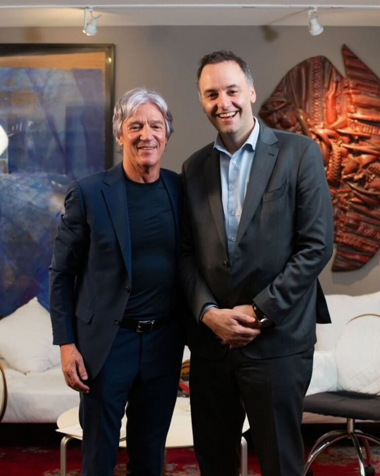 El amigo de Adorni lo hundió: «El avión lo pagó él con plata del Estado»