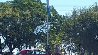 Operativo de seguridad y peritaje en la Ruta Nacional 12, a la altura de El Empalme, Itatí, tras accidente vial.