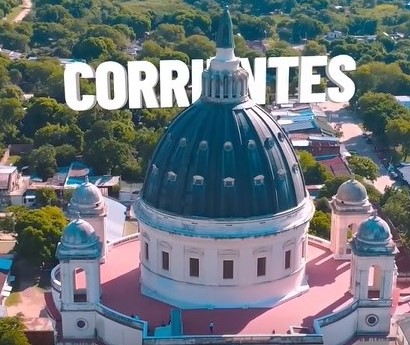 Vista de la Basílica de Nuestra Señora de Itatí en Corrientes, destino para Semana Santa.