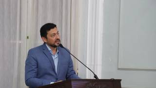 El Dr. Fernando Achinelli, infectólogo correntino designado en la Comisión Nacional de Inmunizaciones.