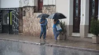 Mapa o gráfico ilustrativo de la distribución desigual de lluvias en la provincia de Corrientes durante marzo de 2026.