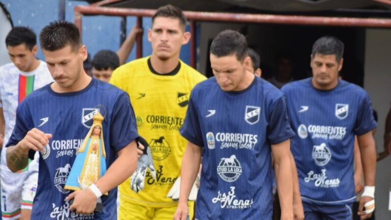 Partido de fútbol del Torneo Provincial de Clubes en Corrientes