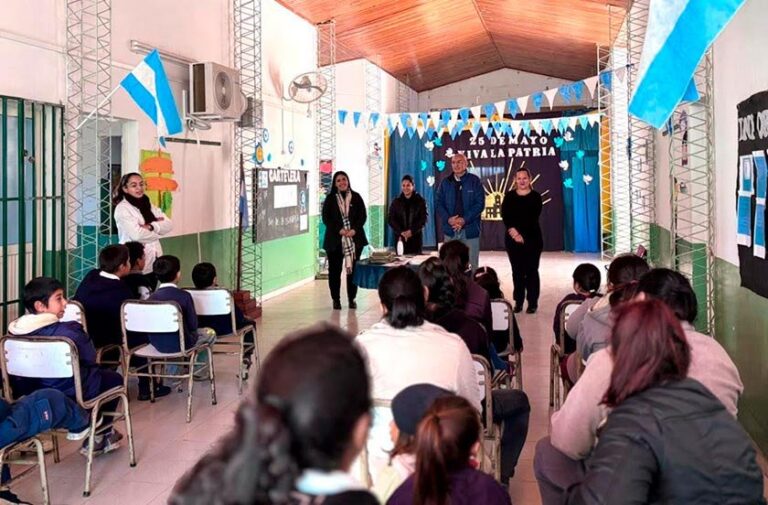 Actividades municipales en escuelas de Bella Vista