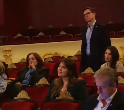 Juane Braillard Poccard, ministro de Turismo de Corrientes, durante una entrevista radial