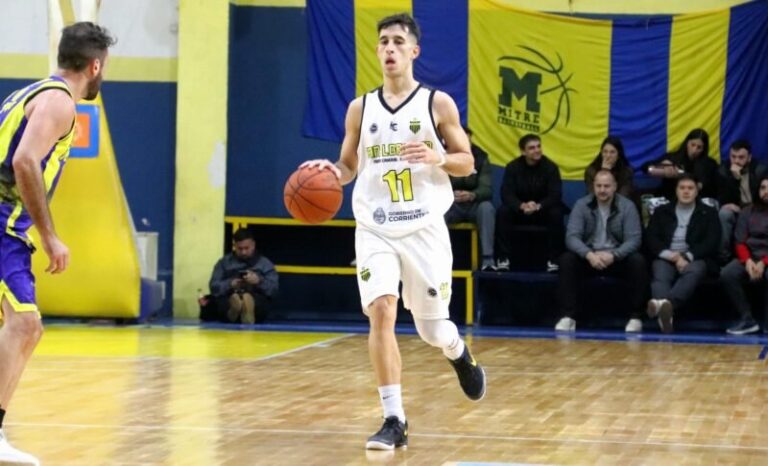Partido de básquet de San Lorenzo de Monte Caseros en el CEF N°3