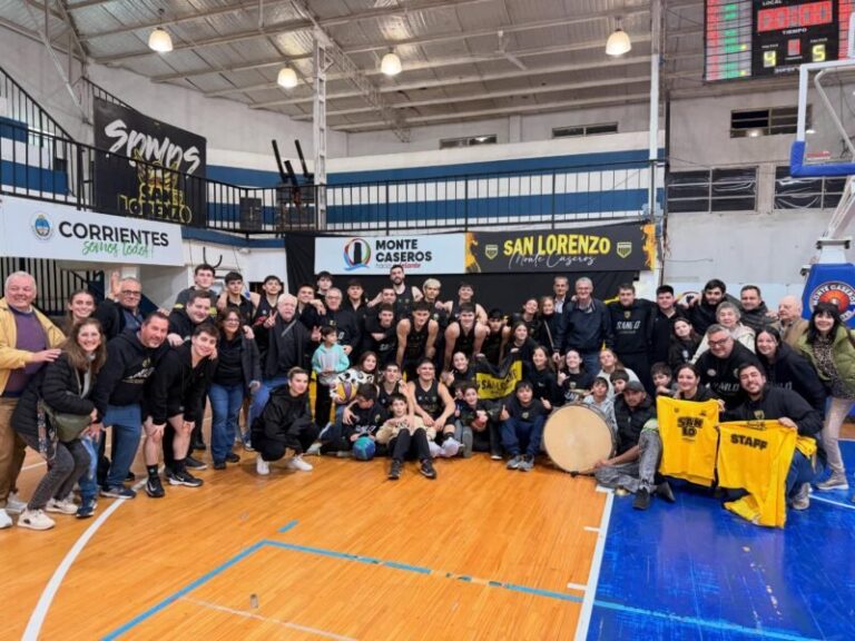 Partido de básquetbol entre San Lorenzo de Monte Caseros y Hércules de Charata