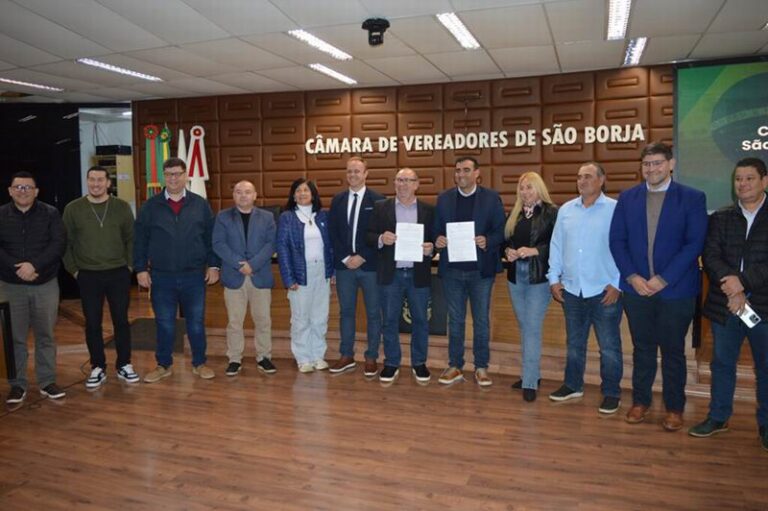 Intendentes de Santo Tomé y São Borja durante reunión en Cámara de Vereadores