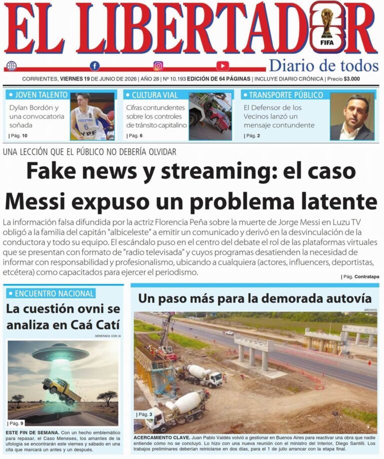 Fotografía del gobernador de Corrientes durante el anuncio del plan de obras públicas en la Casa de Gobierno