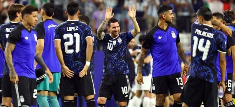José Manuel López durante su debut en el Mundial con la Selección argentina