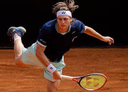 Lautaro Midón e Ignacio Monzón, tenistas correntinos, en torneos Challenger