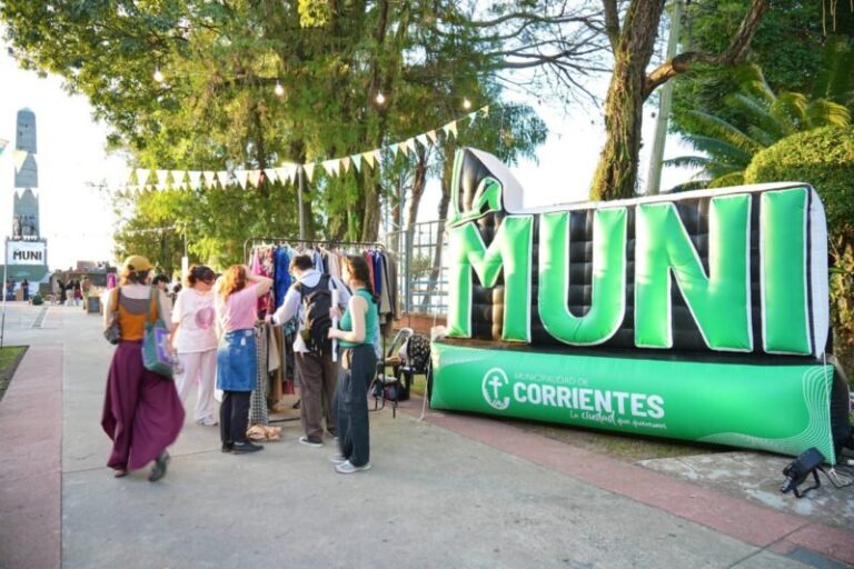 Festival Ambiental en Punta Mitre con vista al río Paraná