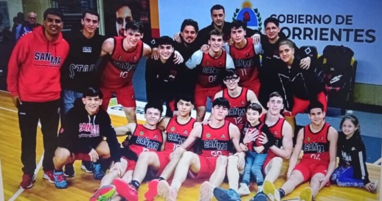 Partido de básquet entre San Martín y Córdoba en el Fortín Rojinegro