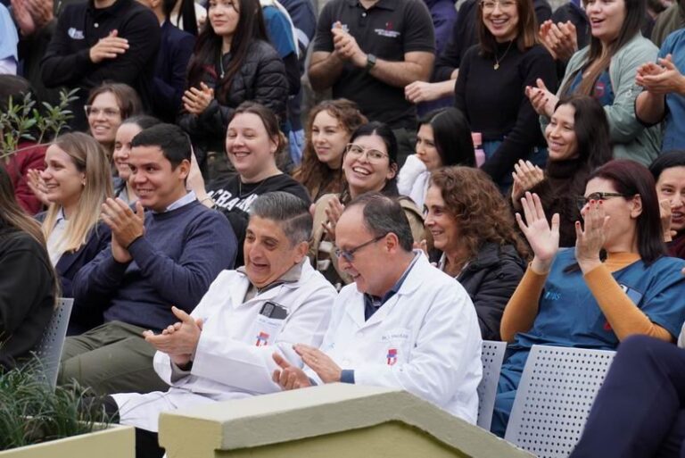 Eduardo Tassano en el Instituto de Cardiología de Corrientes