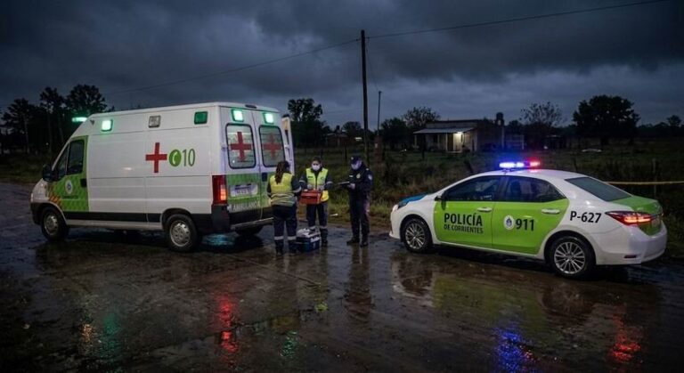 Policía de Corrientes en la escena del crimen en Goya