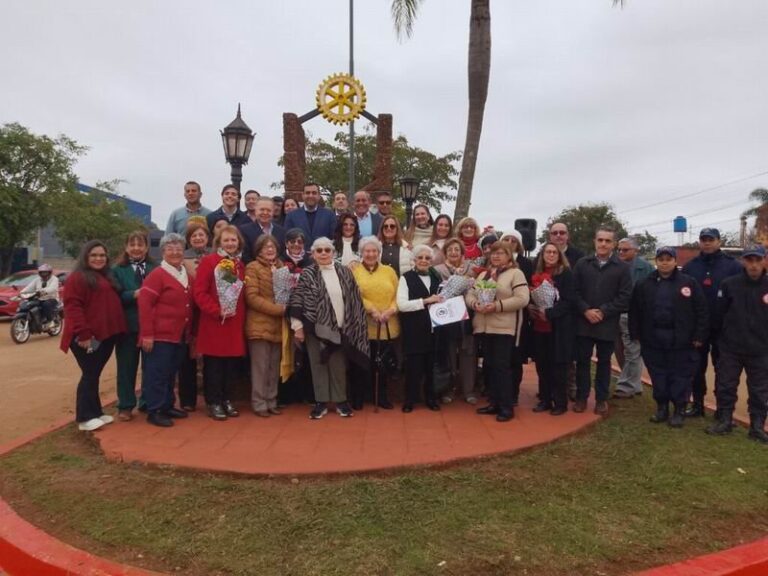 Acto conmemorativo de las Bodas de Oro de la Rueda Femenina del Rotary Club en Santo Tomé