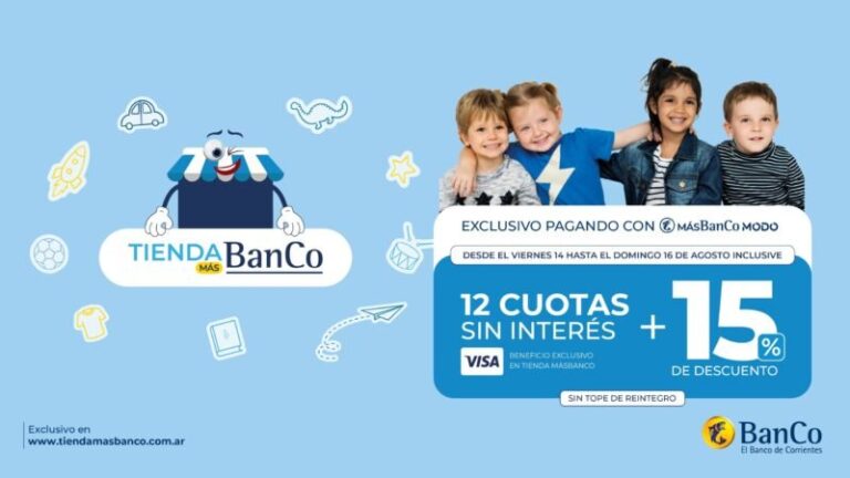 Tarjetas de crédito Visa y Mastercard sobre un mostrador con promociones del Banco de Corrientes