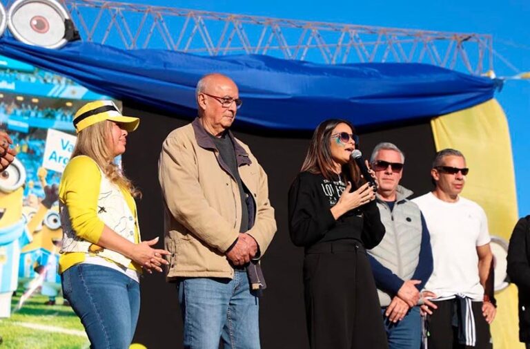 Festejo del Día del Niño en el polideportivo Julio Cossani de Bella Vista