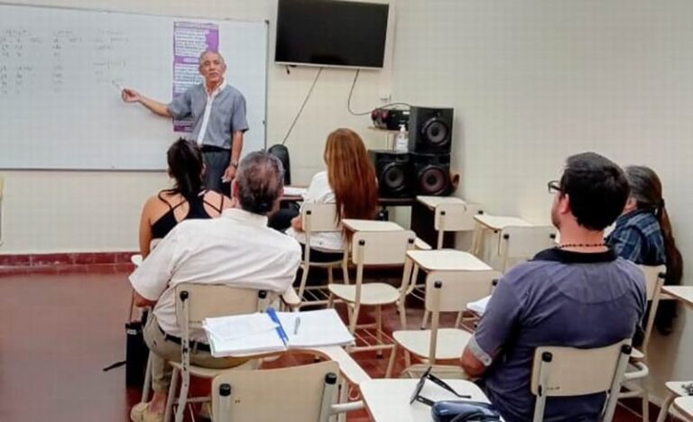 Profesor Félix Fernández, homenajeado por el idioma guaraní