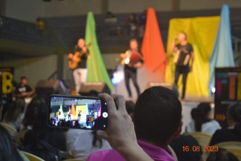 Festival Taragüí Bosco en el Instituto Pío XI de Corrientes