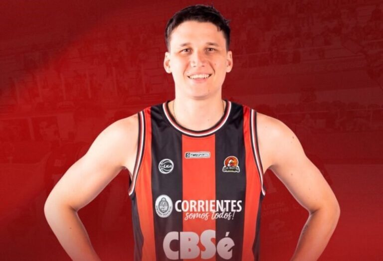 Sebastián Lugo durante un partido de básquet