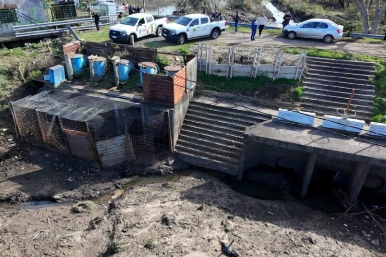 Recorrida técnica por el terraplén de Monte Caseros con personal municipal y de Vialidad Provincial