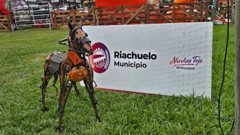 Intendente de Riachuelo, Nicolás Tejo, en la Exposición Rural de Corrientes