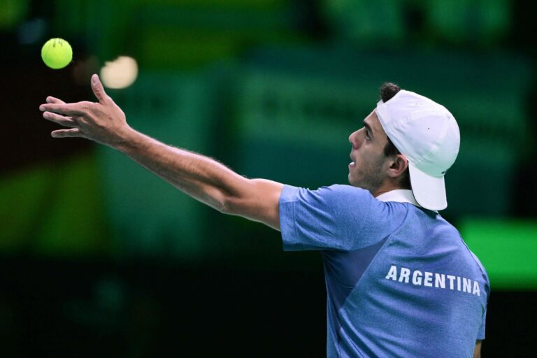 Francisco Cerúndolo durante un partido de Copa Davis