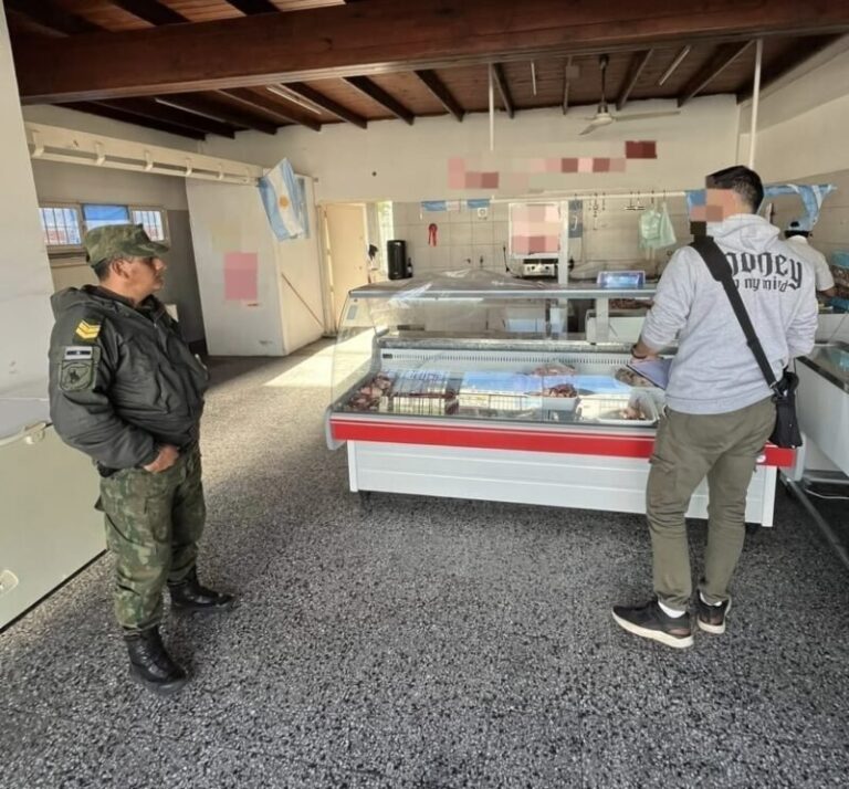 Local comercial clausurado en Goya por falta de habilitación y venta de carne sin control