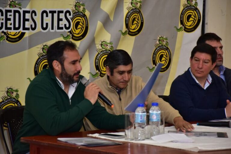 Asamblea del Club Comunicaciones de Mercedes en el Polideportivo Malvinas Argentinas