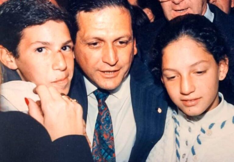 Concejal Gustavo Gonzáles durante su alocución en la sesión deliberante