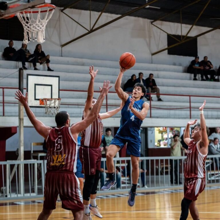 Partido de básquet del Torneo Oficial de Primera División de la Asociación de Básquetbol de Corrientes