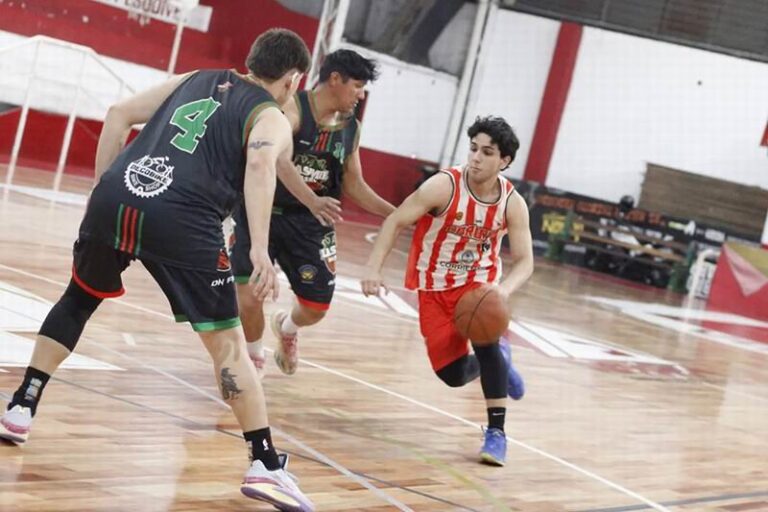 Partido de básquet entre Córdoba y 1.536 Viviendas en Corrientes