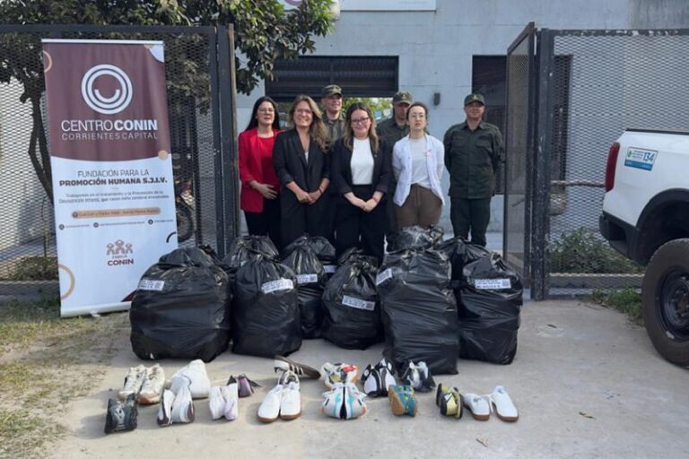 Mercadería incautada por contrabando donada a fundación infantil en Corrientes
