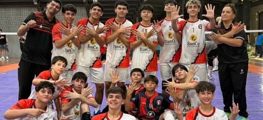 Partido de vóley del Campeonato Nacional Sub 14 en Resistencia