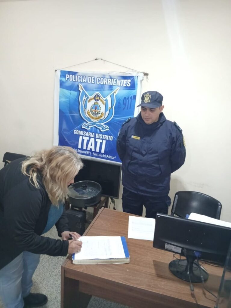 Móvil policial en un operativo en Itatí