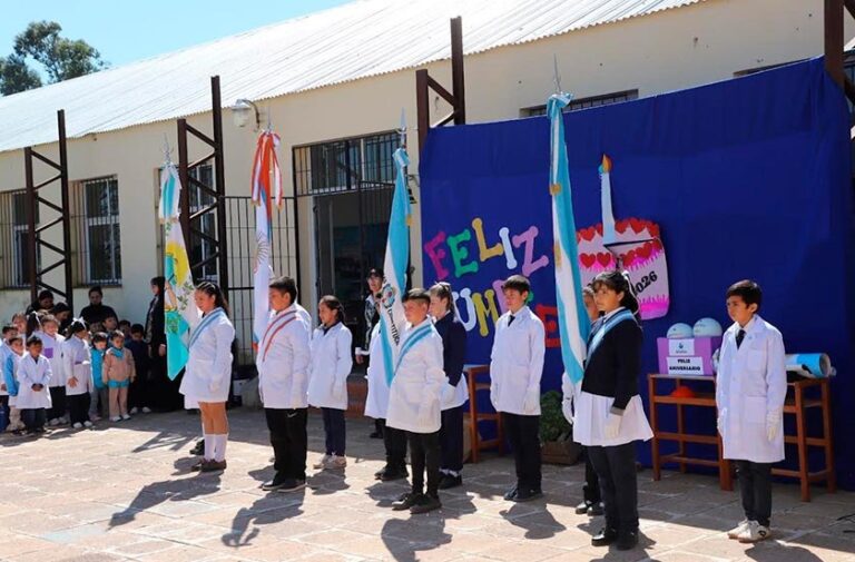 Acto por el 120° aniversario de la Escuela 412 de Lomas Este