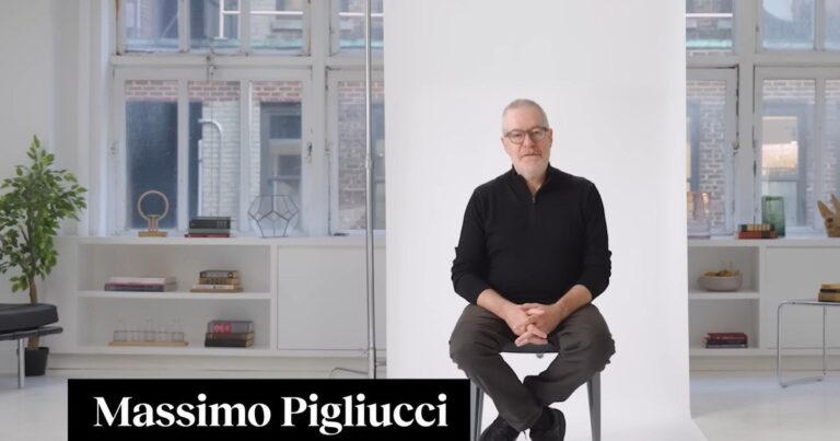 Massimo Pigliucci en una conferencia sobre estoicismo