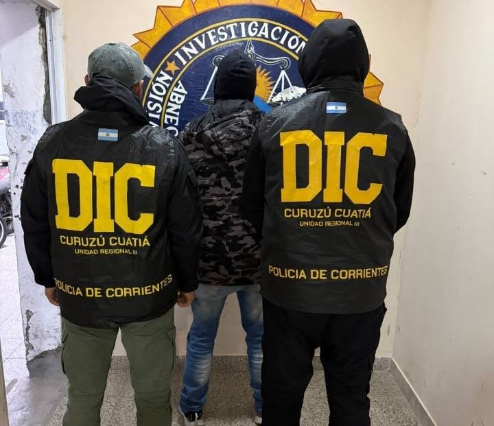 Móvil policial en un operativo de tránsito en Curuzú Cuatiá