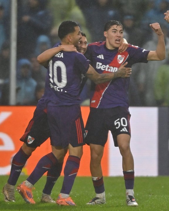 Estadio de River Plate con público en las tribunas
