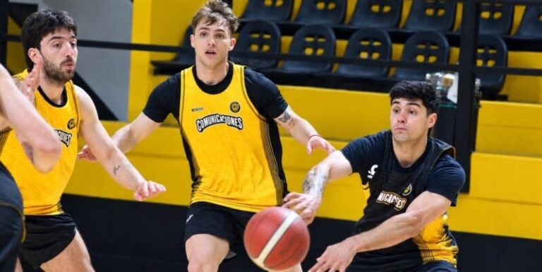 Tobías Franchela, capitán de Comunicaciones, durante un entrenamiento