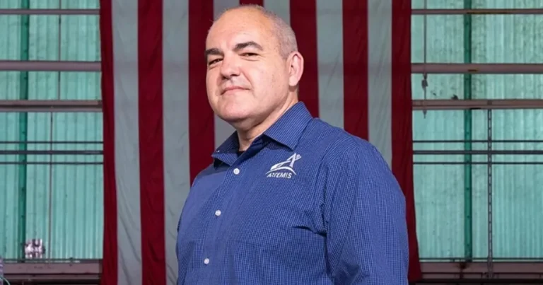 Carlos García-Galán, director del programa Base Lunar de la NASA