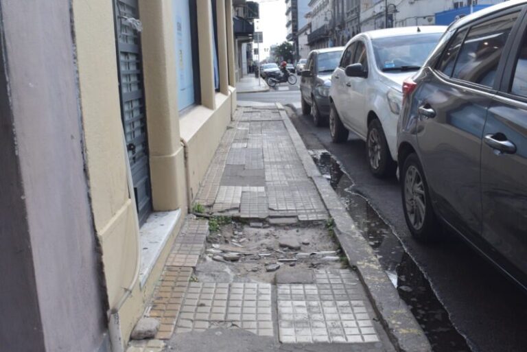Fachada del Concejo Deliberante de Corrientes