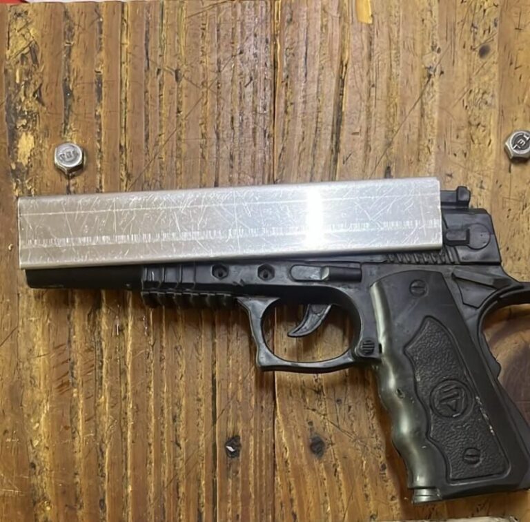 Moto Zanella ZB secuestrada en operativo policial en Corrientes