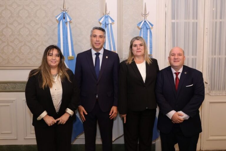 Mario Branz durante el juramento como miembro suplente del Jurado de Enjuiciamiento de Corrientes
