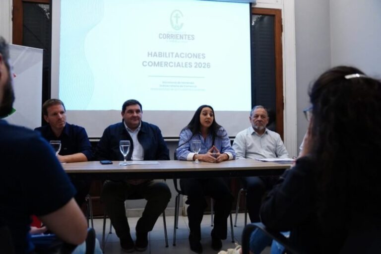 Reunión entre funcionarios municipales y empresarios en Corrientes