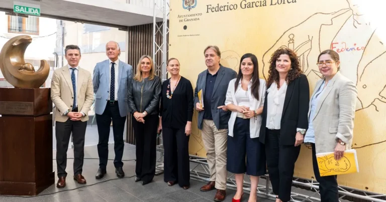 Piedad Bonnett, poeta colombiana ganadora del Premio Federico García Lorca 2026